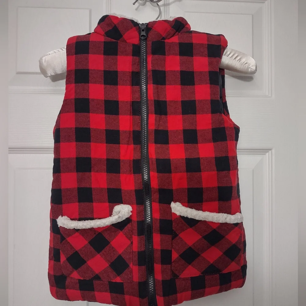 Max Studio Kids Vest. Size M 7/8 - Picture 1 of 5